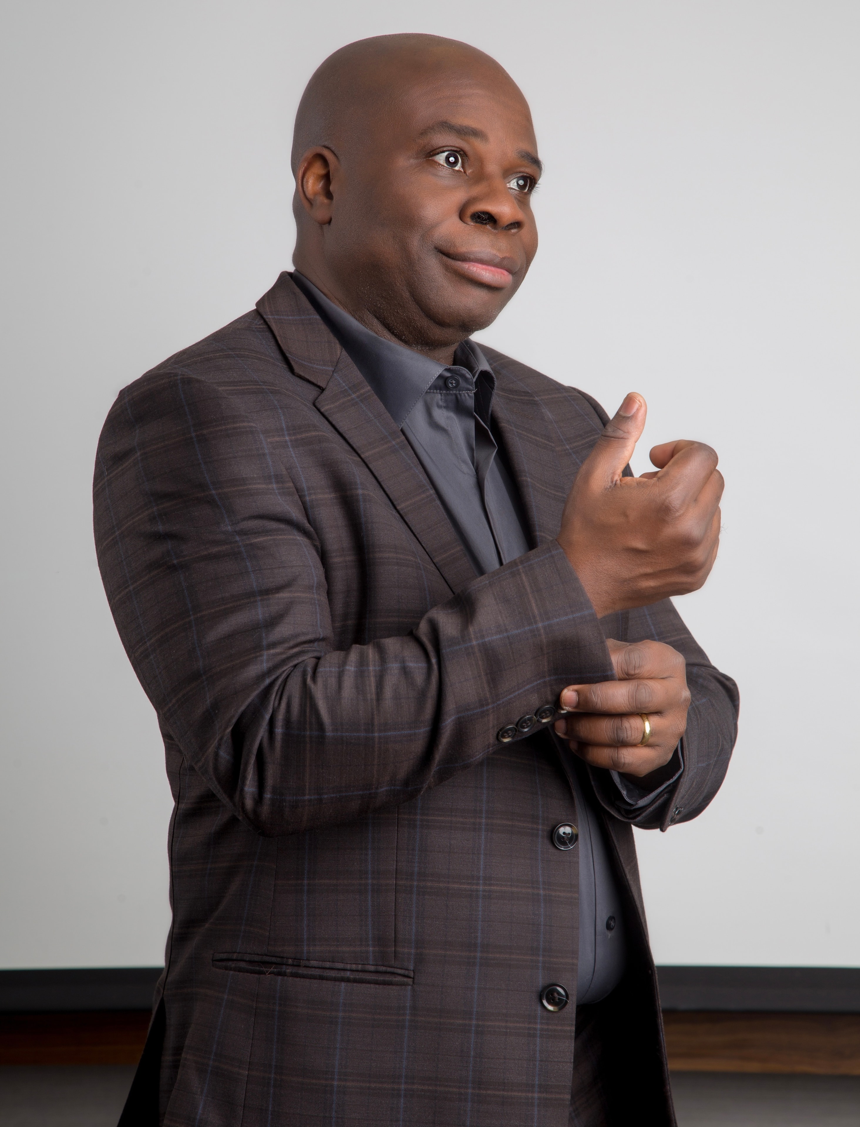 Dr. Olu Oluwa-Tofehinti